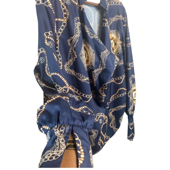 CHICME LB initial golden chain print // 2XL-3XL - Picture 6 of 10